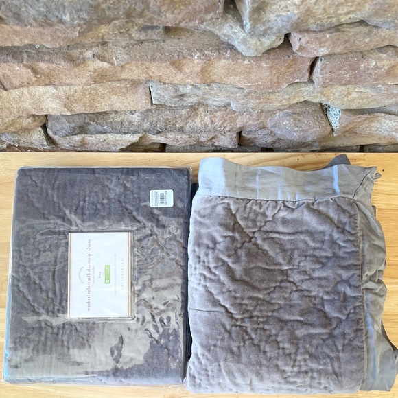 Pottery Barn Bedding Pottery Barn Washed Velvet Silk Diamond